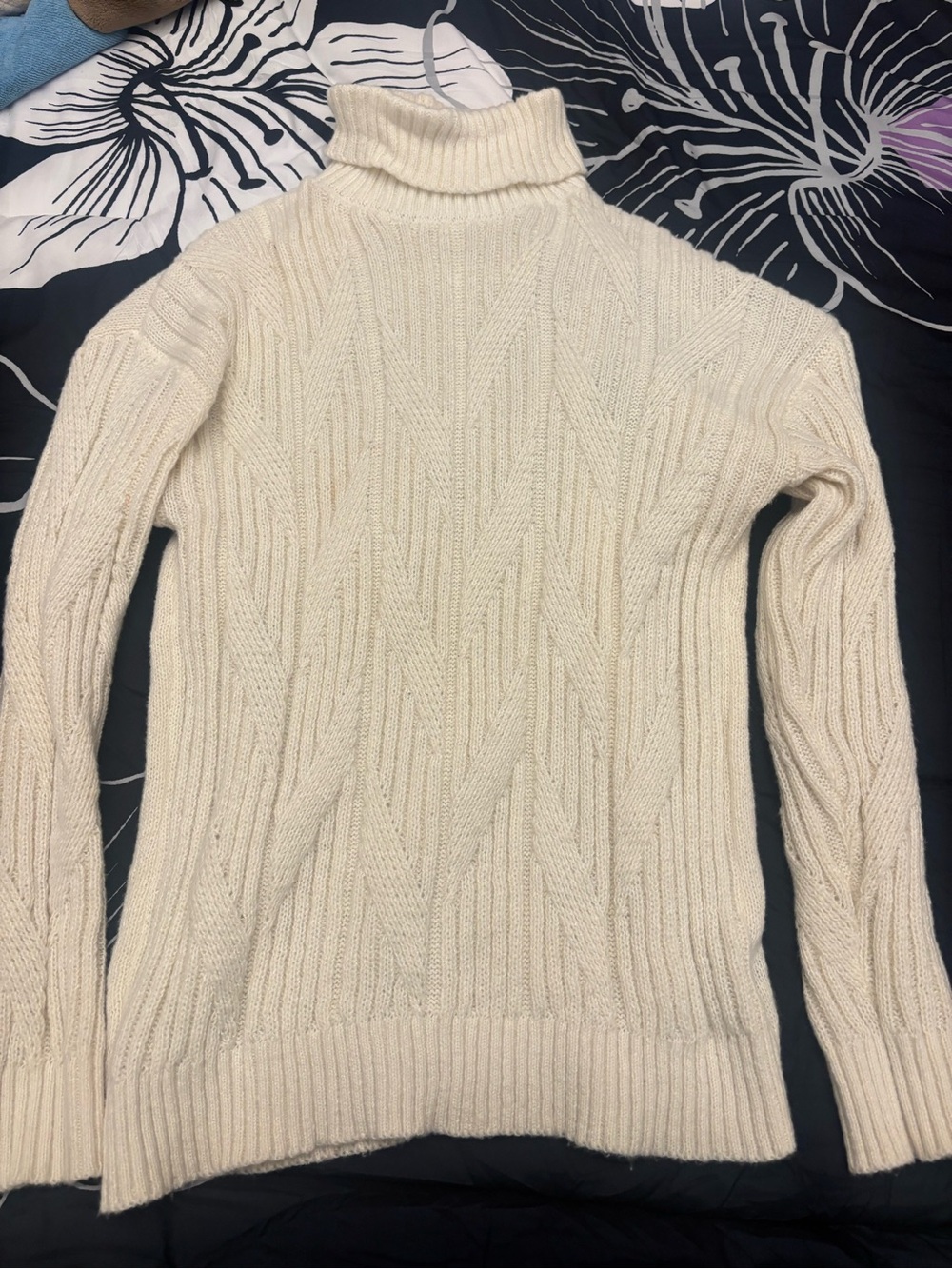 Women's Cream Cable Turtleneck Sweater